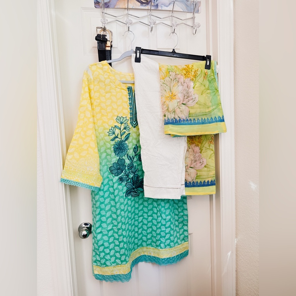 Yellow and Green ombre Floral Kurta Set 3 pc